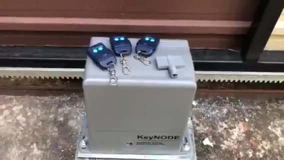 Keynode sliding gate motor with remote controls